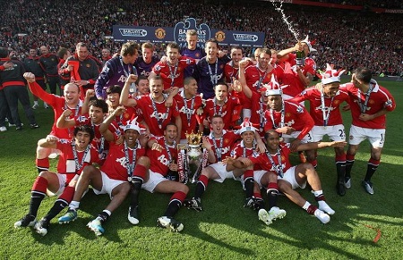 判委员会主 判委员会主